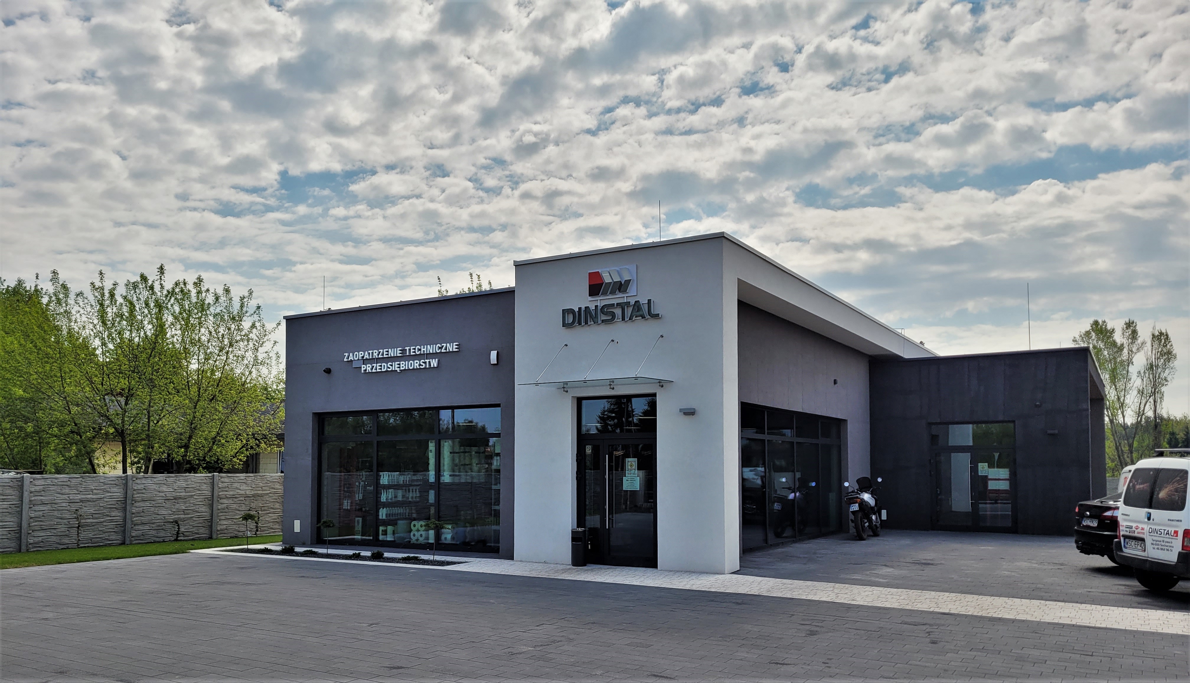 Siedziba DINSTAL